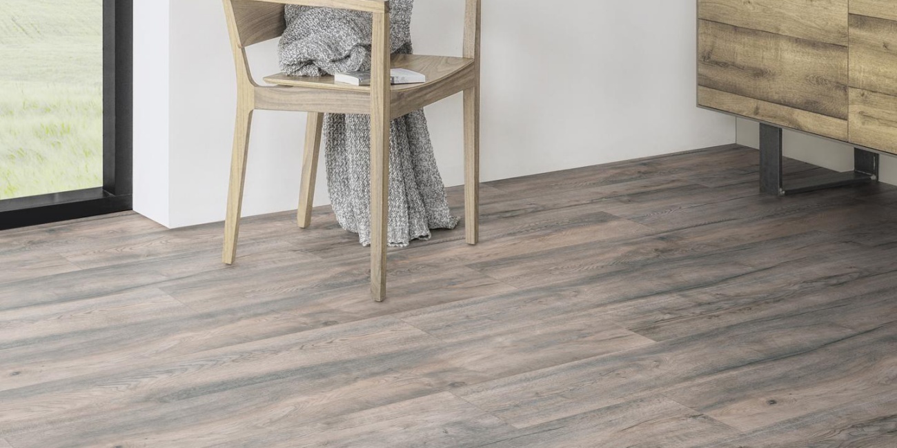Masterfloor by Kaindl 8.32 Wide