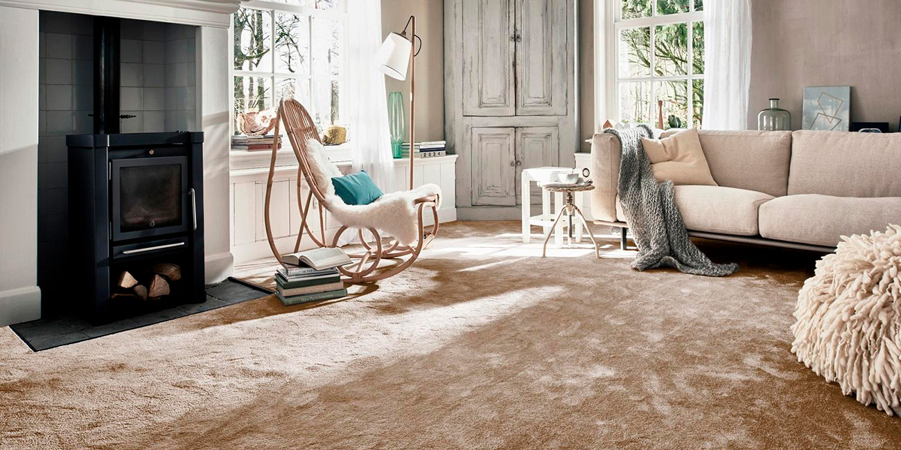 AW (Associated Weavers)