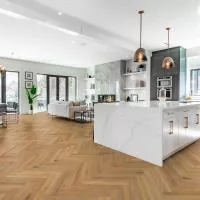 Ламинат Kronotex Herringbone 8-32 D 3861 Дуб Пиза