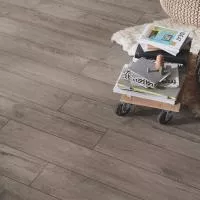 Ламинат Kronotex Exquisit D 3242 Тик Ностальгия Серебрянный