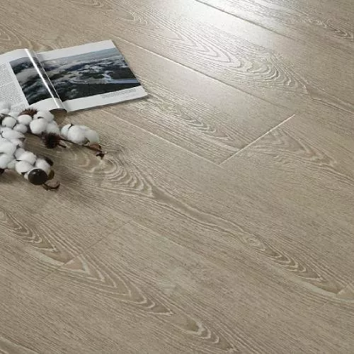 70547 Дуб Лейте