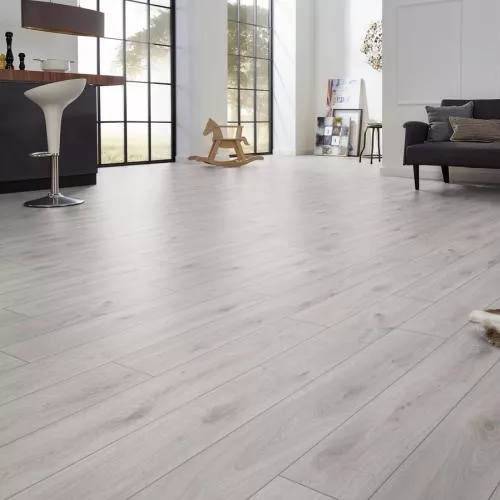 B1943 Дуб Данмарра