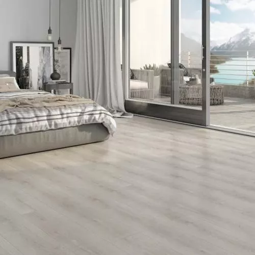 J1922 Дуб Ренмарк