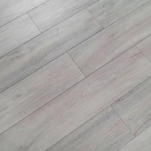 V103 Дуб Джавено