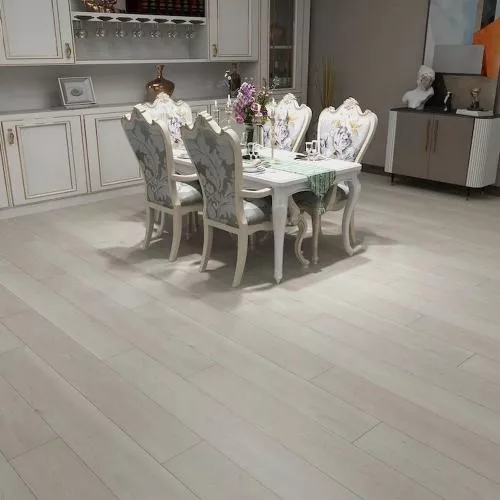 MC07 Дуб Корвус