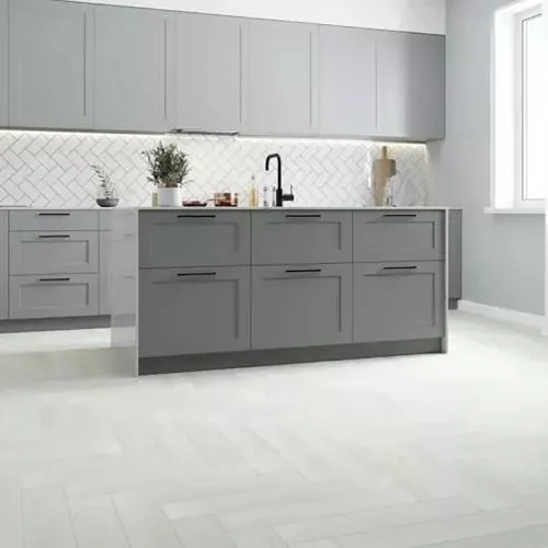 013-60 Дуб Снежный Лес