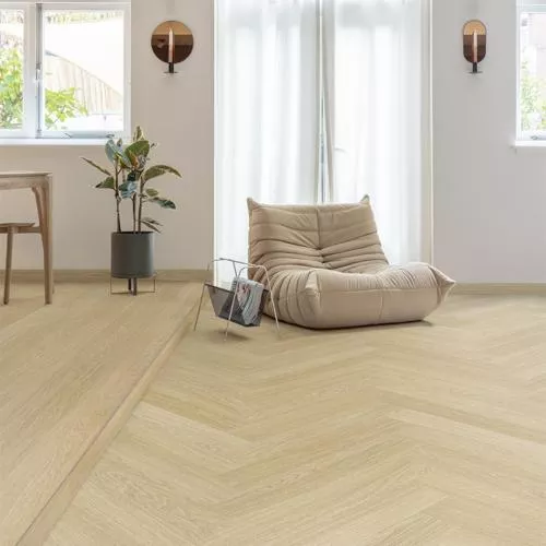  Дуб безмятежный натуральный светлый