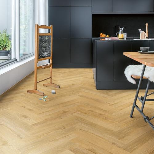 Кварцвиниловая плитка Quick Step Pristine Дуб оcенний медовый